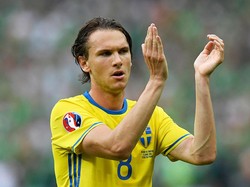 Reuni Kecil-kecilan Albin Ekdal Saat Swedia Hadapi Italia