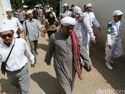 FPI Datangi Kantor Kompas