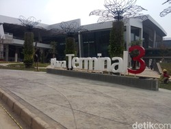 Mencoba Aplikasi Indonesia Airport, Asyik Nih Buat Traveling!