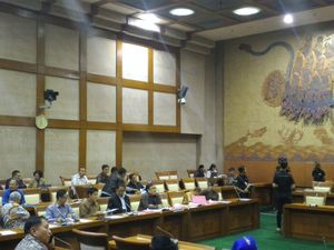 Menkeu dan DPR Bahas Anggaran Lahan Tol Hingga Ganti Rugi Lumpur Sidoarjo