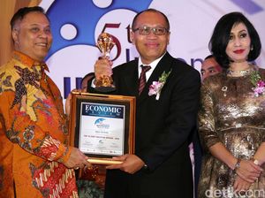 BPJS Ketenagakerjaan Raih Indonesia Insurance Award