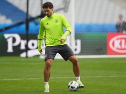 Jika Hummels Belum 100%, Loew Tak Akan Ambil Risiko