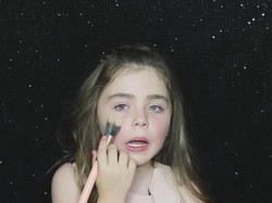 Anak 6 Tahun Jago Makeup Seperti Orang Dewasa Ini Jadi Kontroversi