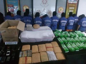12 Orang Sindikat Penyelundup Ganja 1,6 Ton Lintas Sumatera-Jawa Dibekuk