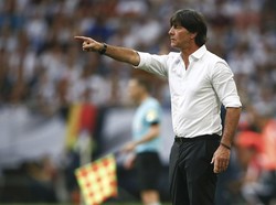 Loew Minta Maaf Atas Aksi Rogoh dan Garuk Saat Lawan Ukraina