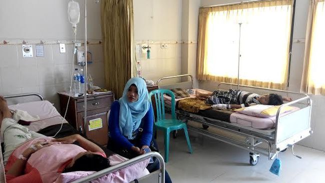 Keracunan Takjil, Satu Keluarga Dirawat Intensif di Rumah 