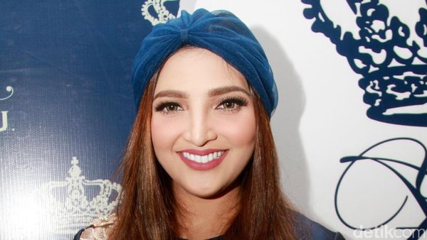 Berat Badan Naik 12 Kg, Ashanty Tetap Cantik