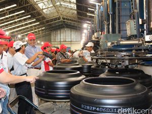 Bikinnya Lebih Rumit, Ban Seharusnya Lebih Mahal dari Sepatu Bikinnya Lebih Rumit, Ban Seharusnya Lebih Mahal dari Sepatu