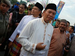 Walkot Pekanbaru Minta Warga Tak Kumpul Saat Idul Fitri: Video Call Saja