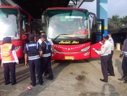 Kemenhub Stop 23 Armada Bus Tak Laik di Terminal Arjosari