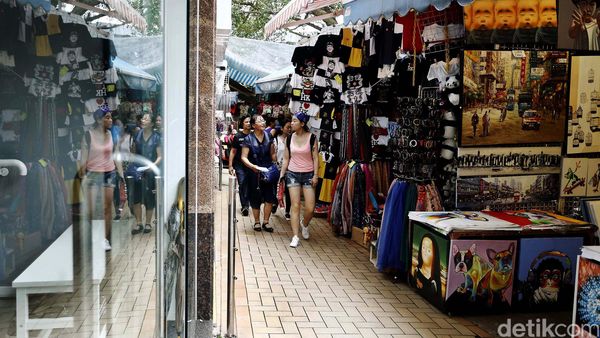 Mengunjungi Stanley Market di Hong Kong Island