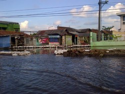 Banjir Rob Diprediksi Masih Genangi Pantura saat Arus Mudik