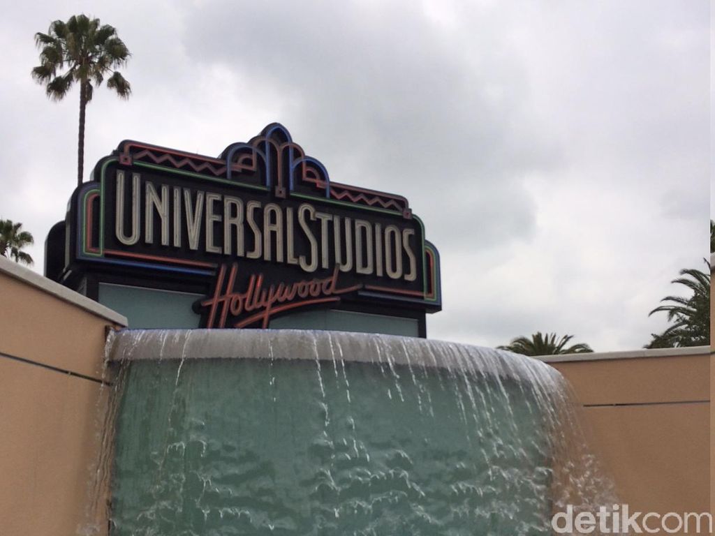 Dahului Disneyland California, Universal Hollywood Buka 16 April Dahului Disneyland California, Universal Hollywood Buka 16 April