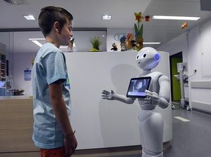 Kenalkan! Ini Pepper, Robot yang Siap Melayani di Rumah Sakit