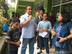 Temui Ortu Murid yang Daftar Ulang PPDB, Mendikbud: Mohon Sabar Ikuti Proses