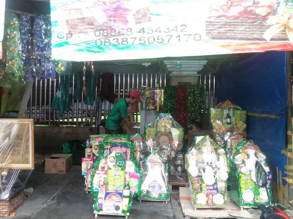 Bisnis Parsel Dadakan Lebaran Masih Diminati Bisnis Parsel Dadakan Lebaran Masih Diminati