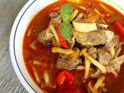 Menu Hari Ke-14: Pedas Gurih Pad Thai dan Tom Yum Khas Thailand Penambah Selera Makan