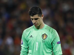Courtois: Kiper Cepat Sekali Disalahkan di Inggris