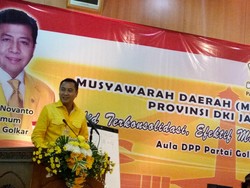 Ketua Golkar DKI: Saya Tak akan Sandingkan Foto Jokowi dan Ahok