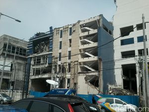 Tak Ada Aktivitas, Gedung Roboh di Jakarta Utara Masih Digaris Polisi