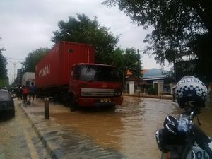 Tidak Hanya Pantura, Pemukiman di Kendal Juga Terendam Banjir