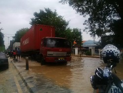 Tidak Hanya Pantura, Pemukiman di Kendal Juga Terendam Banjir