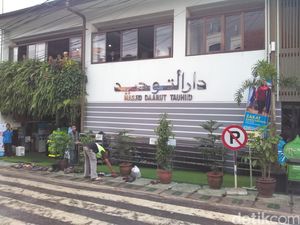 Dikabarkan Kritis, Muncul Video Kondisi Terbaru Aa Gym