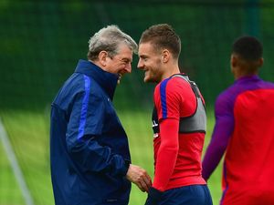 Vardy: Jadikan Aku Starter, Roy Vardy: Jadikan Aku Starter, Roy