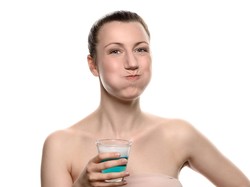 Awas, Suka Kumur-kumur Minuman Kemasan Bisa Rusak Gigi