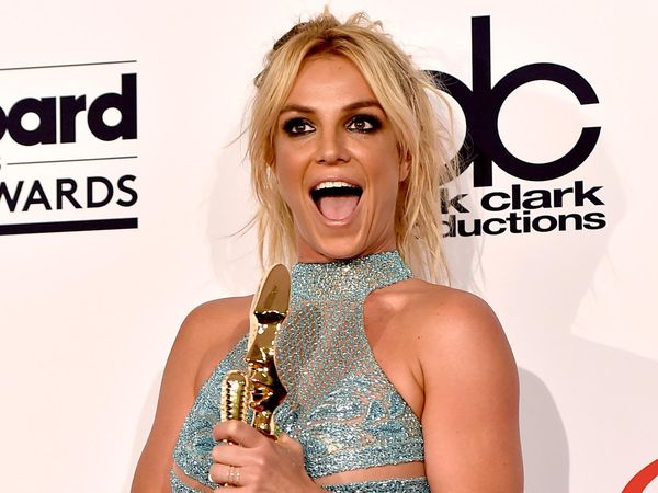 Ultah ke-38, Ini Perjalanan Britney Spears dan Sensasinya