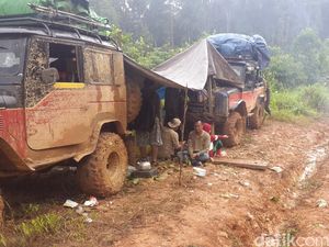 Begini Tantangan Medan yang Dihadapi Tenaga Kesehatan di Pedalaman Papua