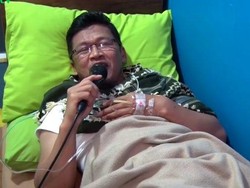 Terbaring Sakit dengan Tangan Diinfus, Aa Gym Tetap Berdakwah