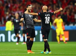 Malam Bersejarah Albania