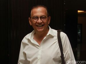 Ketemu Jokowi, Roy Marten Hingga Desta Curhat Soal Pajak Ketemu Jokowi, Roy Marten Hingga Desta Curhat Soal Pajak