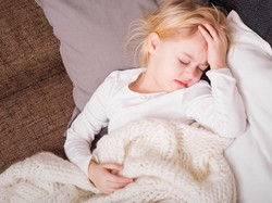 Si Kecil Sedang Flu dan Tak Nafsu Makan? 4 Minuman Sehat Ini Bisa Diberikan!