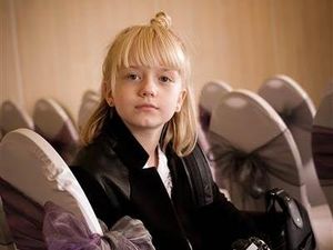 Indahnya Foto-Foto Pernikahan Hasil Bidikan Gadis Cilik 9 Tahun