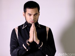 Bareng Geng Mewah, Teuku Wisnu Buka Bisnis Travel Umrah