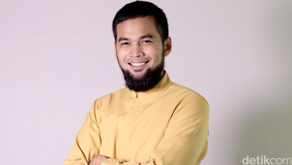 Kisah Hijrah Teuku Wisnu di Celeb of The Month detikHOT Kisah Hijrah Teuku Wisnu di Celeb of The Month detikHOT