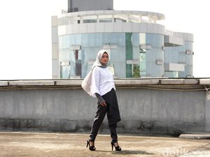 Adinda Meitha, Juara 3 Hijab Hunt 2016 yang Dedikasikan Diri Jadi Guru SLB Adinda Meitha, Juara 3 Hijab Hunt 2016 yang Dedikasikan Diri Jadi Guru SLB