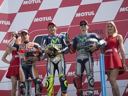 Melanjutkan Sengitnya Persaingan Marquez, Lorenzo, dan Rossi