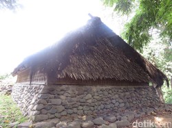 Melihat Masjid Penangkal Kiamat Berusia 600 Tahun di Bayan, Lombok