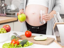 Kebanyakan Makan Makanan Berlemak Saat Hamil, Waspada Bayi Jadi Kegemukan