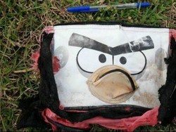 Foto Barang-barang Pribadi yang Diduga Milik Penumpang MH370 Dirilis