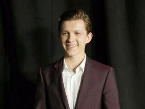 Tom Holland Rayakan Peran Sebagai Peter Parker