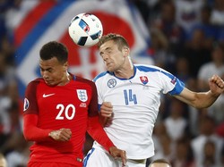 Tentang Skor Kacamata Inggris vs Slovakia