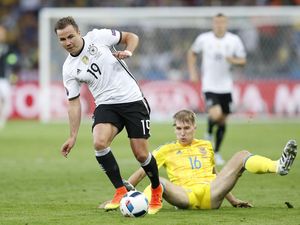 Ini Filosofi Goetze Hadapi Kritik