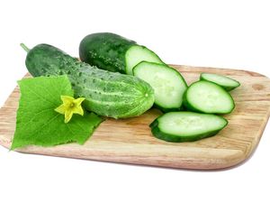 Wanita Ini Lapor Polisi Gara-gara Suaminya Pakai Timun Saat Bercinta