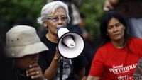 9 Kartini Kendeng Beraksi di Istana Negara