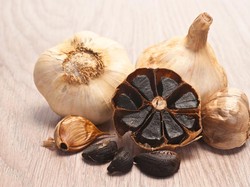Benarkah Black Garlic Lebih Sehat Dibanding Bawang Putih Biasa?