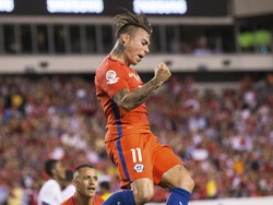 Eduardo Vargas memperkuat Gremio pada 2013 dengan status pinjaman dari Napoli. Vargas merupakan salah satu andalan lini tengah timnas Chile. (Bill Streicher-USA TODAY Sports via Reuters)